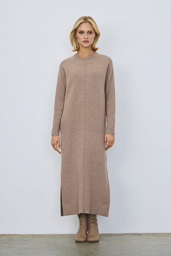 Зима – не повод отказываться от платьев: трикотажные и вязаные версии. Фото 4