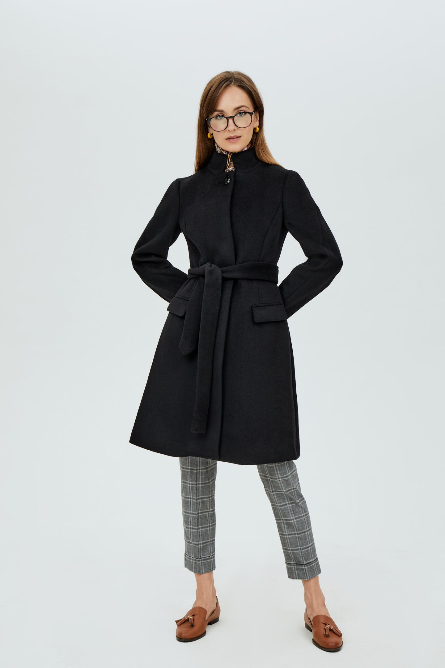 Черное приталенное пальто. Max mara the cube пальто короткое.