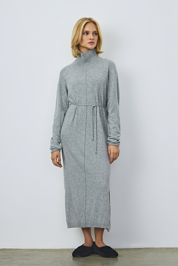 Зима – не повод отказываться от платьев: трикотажные и вязаные версии. Фото 2