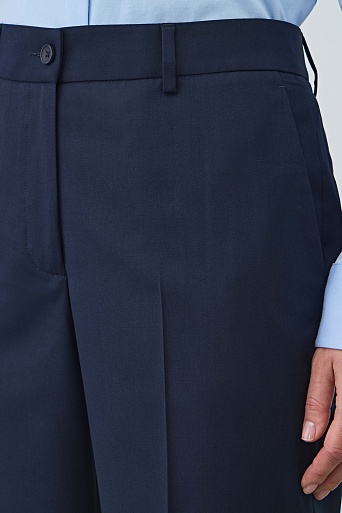 Свободные костюмные брюки с защипами, темно-синие MARIA