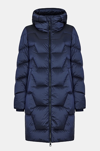 Синий пуховик с фигурной стежкой