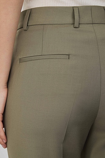 Прямые брюки со стрелками, цвет оливковый MARIA