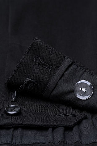 Прямые брюки со стрелками, черные