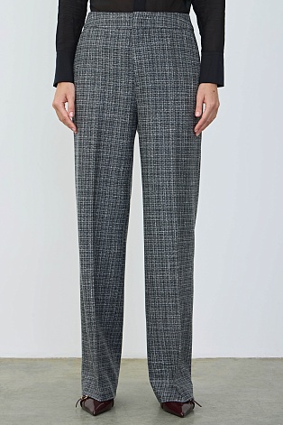 Свободные костюмные брюки из букле в клетку, серые