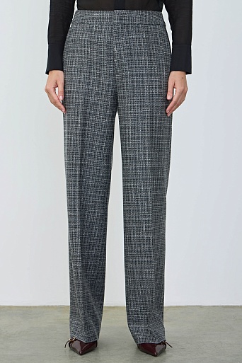 Свободные костюмные брюки из букле в клетку, серые