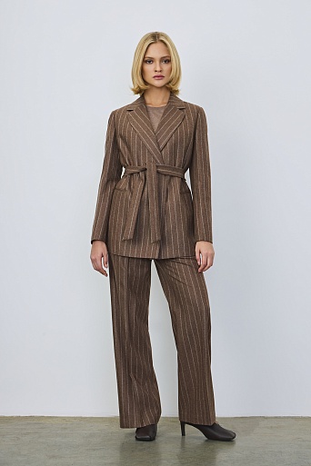 Удлиненный жакет в полоску на поясе, коричневый