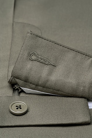 Прямые брюки со стрелками, цвет оливковый MARIA