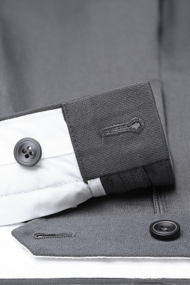 Прямые брюки со стрелками, серые