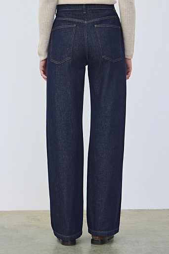 Прямые джинсы, темно-синие