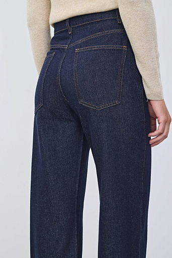 Прямые джинсы, темно-синие