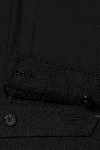 Прямые костюмные брюки со стрелками, черные