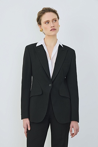 Приталенный жакет с фигурными деталями, черный