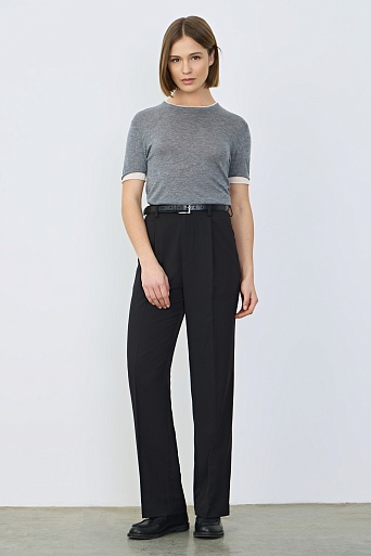 Прямые брюки с защипами, черные