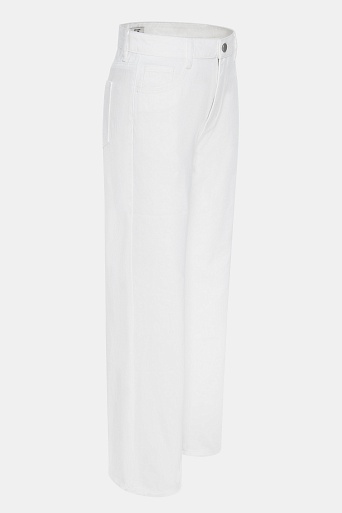 Прямые джинсы, белые