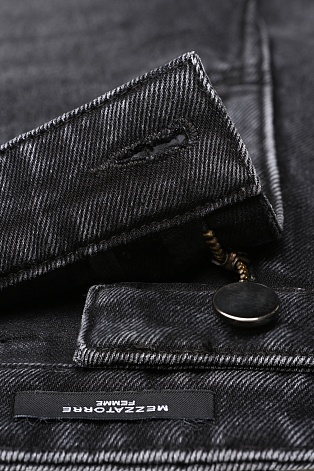 Свободные джинсы с потертостями, серые