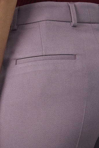 Прямые брюки со стрелками, цвет фиолетовый MARIA