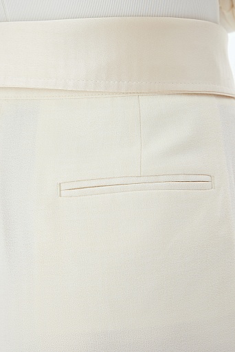 Сливочные свободные брюки с поясом на завязках AZARIA
