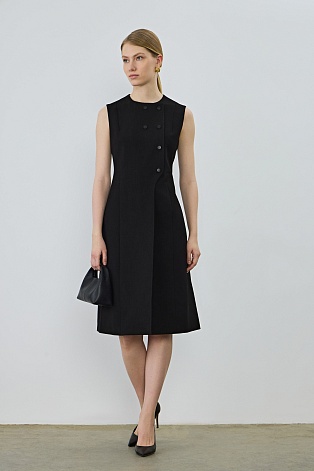Приталенное платье с ассиметричной застежкой, черное