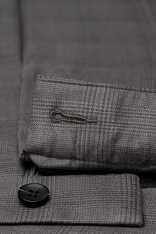 Костюмные брюки в клетку, серые MARIA