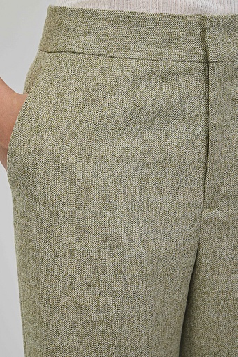 Прямые свободные брюки в елочку, фисташковые