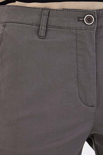 Хлопковые брюки серо-коричневого цвета