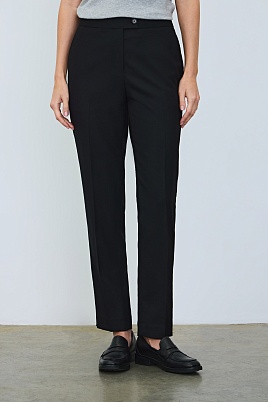 Зауженные брюки со стрелками, черные