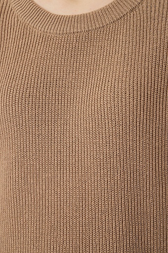 Светло-коричневый свитер оверсайз