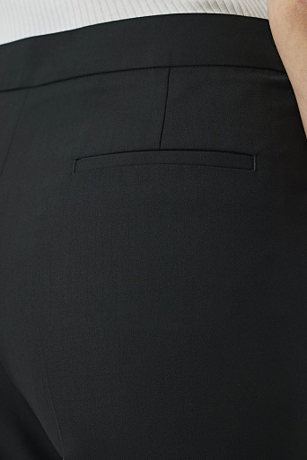 Зауженные костюмные брюки из шерсти, черные