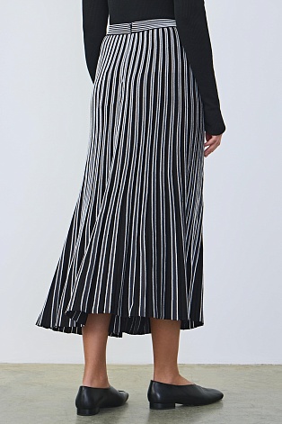 Юбка плиссе из вискозы, черно-белая