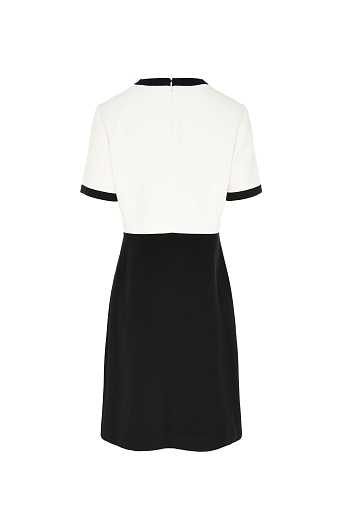 Платье-футляр с короткими рукавами, черно-белое
