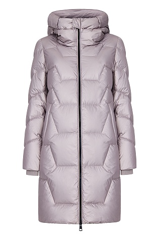 Светло-серый пуховик с фигурной стежкой