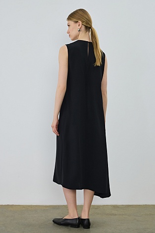 Ассиметричное платье без рукавов, черное