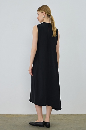 Ассиметричное платье без рукавов, черное