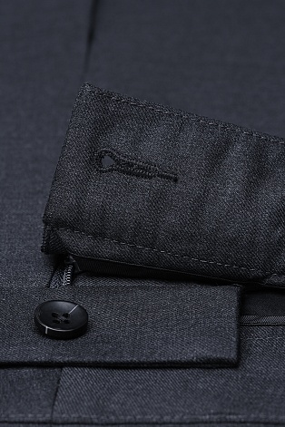 Прямые брюки со стрелками, темно-серые