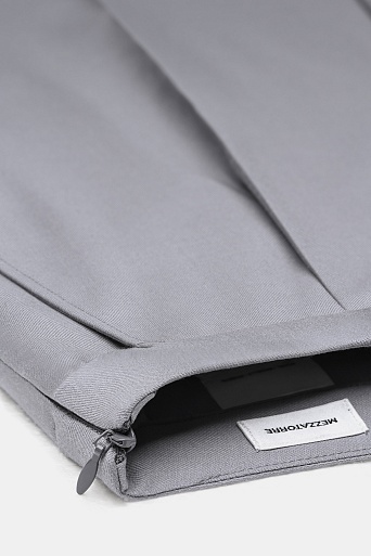 Прямые брюки со стрелками, серые