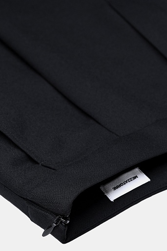 Свободные прямые брюки с защипами, черные Love