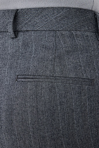 Зауженный брюки серого цвета в полоску CIGARETTES