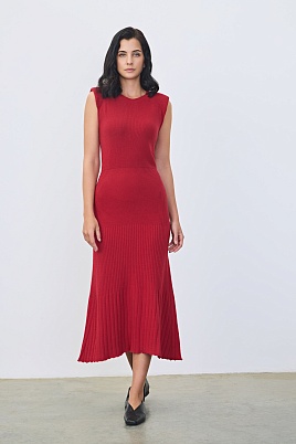 Трикотажное платье в рубчик с кашемиром, красное