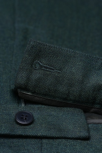 Прямые костюмные брюки в елочку, темно-серый