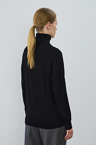 Свободная водолазка из шерсти, черная