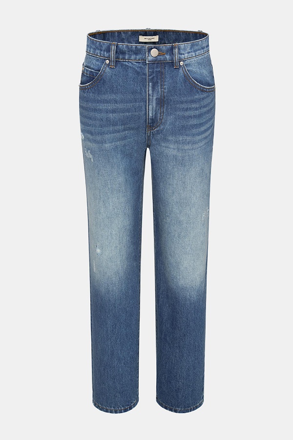 Белая рубашка в декабре: 5 кэжуал-образов. Фото 1