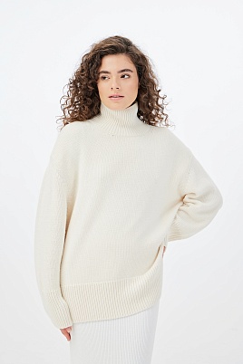 Удлиненный молочный свитер с кашемиром